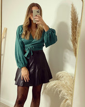 Lade das Bild in den Galerie-Viewer, Faltenrock in Lederoptik, schwarz