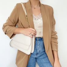 Lade das Bild in den Galerie-Viewer, Top mit Spitze, beige