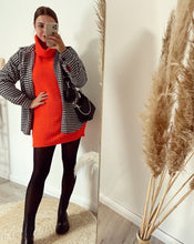 Lade das Bild in den Galerie-Viewer, langer Rollkragenpullover, orange