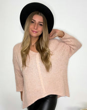 Lade das Bild in den Galerie-Viewer, Strickpullover oversize, apricot