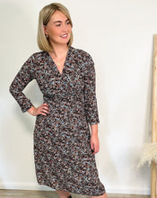 Lade das Bild in den Galerie-Viewer, Midikleid mit Blumenprint, braun