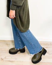 Lade das Bild in den Galerie-Viewer, Wide Leg Jeans, dunkelblau