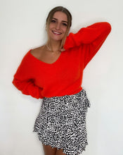 Lade das Bild in den Galerie-Viewer, Strickpullover, rot