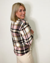 Lade das Bild in den Galerie-Viewer, Hemdjacke mit Karomuster, rosa