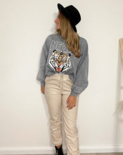 Lade das Bild in den Galerie-Viewer, Jogginghose in Lederoptik, beige