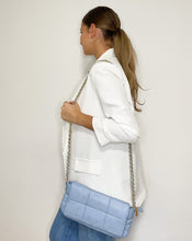 Lade das Bild in den Galerie-Viewer, gesteppte Tasche, hellblau