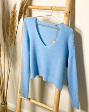 Lade das Bild in den Galerie-Viewer, Strickpullover, hellblau