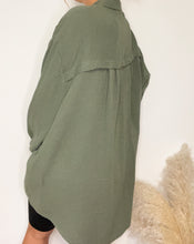 Lade das Bild in den Galerie-Viewer, Musselin-Blusenhemd Oversize, khaki