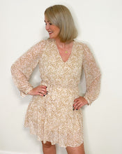 Lade das Bild in den Galerie-Viewer, Kleid gemustert, creme/rosa/beige