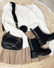 Lade das Bild in den Galerie-Viewer, Strickpullover, weiß