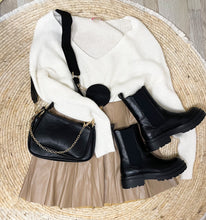 Lade das Bild in den Galerie-Viewer, Faltenrock in Lederoptik, hellbraun