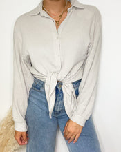 Lade das Bild in den Galerie-Viewer, Musselin-Blusenhemd, beige