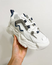 Lade das Bild in den Galerie-Viewer, Plateau Sneaker, weiß/grau/blau