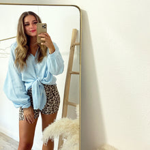 Lade das Bild in den Galerie-Viewer, Musselin-Blusenhemd Oversize, hellblau