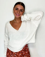 Lade das Bild in den Galerie-Viewer, Strickpullover, weiß